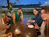 Tiger Shroff enjoys family dinner with Jackie, Ayesha.webp