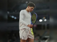 Ben Shelton loses to David Goffin, hurts ATP Finals bid.webp