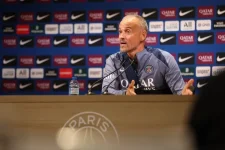 PSG's Enrique anoints Vitinha as his chosen one.webp