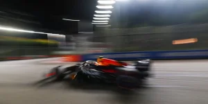Yuki Tsunoda's F1 future in doubt after Singapore failure.webp