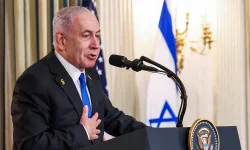 Netanyahu stunned as Trump backs Hamas ceasefire.webp