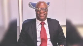 Zimbabwe cuts red tape, bureaucrats lose cash cow.webp
