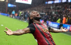Bournemouth crushes Fulham after choking 1-0 lead.webp