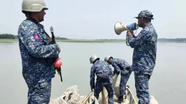 Bangladesh Navy deploys 17 warships to hunt hilsa fishers.webp