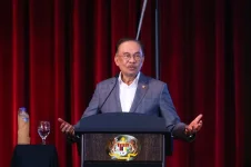 Anwar begs Trump to save Palestine in KL meeting.webp