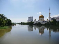 Malaysia wants you swimming in sewage-filled Klang River.webp