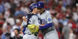 Dodgers gamble on Sasaki as Glasnow crumbles in 8th.webp
