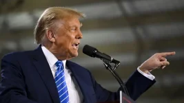 Trump rebukes negative Netanyahu on Hamas peace deal.webp