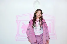 Lola Young sues Carter Lang over Messy credits.webp