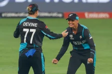 New Zealand bats first as veterans mark milestones.webp