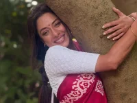 Rupali Ganguly hugs tree while TV career withers.webp