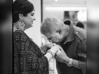 Boney Kapoor kisses daughter's hand at engagement.webp