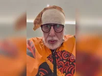 Amitabh Bachchan humiliated by Farhan Akhtar on set.webp