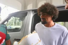 Hamza Choudhury lands in Dhaka for Hong Kong clash.webp