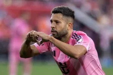 Jordi Alba retires after 15 years, a Barcelona and Spain icon.webp