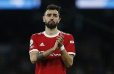 Bruno Fernandes is uneasy with his new role under Amorim at Man United.webp