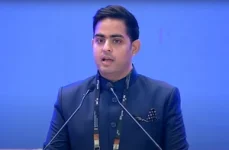 Akash Ambani hails Modi’s 25 years at India Mobile Congress.webp
