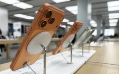 Apple addresses Scratchgate with new MagSafe stands to stop residue transfer.webp