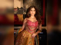 Suhana Khan celebrates Diwali with Ananya, Navya ahead of King release.webp