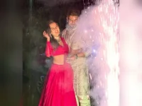 Tejasswi, Karan celebrate Diwali with family, pets in Mumbai.webp