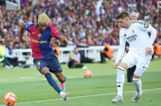 Real Madrid fans plan boos for Yamal at El Clasico.webp