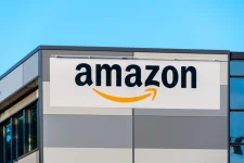 Amazon plan erases 500k U.S. warehouse staff.webp