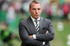 Brendan Rodgers resigns as Celtic head coach after a slump.webp