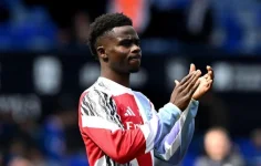 Arsenal nears deal to make Saka one of club's top earners.webp