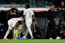 Vinicius considers exit after clash with Xabi Alonso.webp