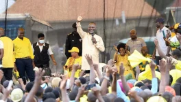 Katuntu drops guise, joins Museveni camp.webp