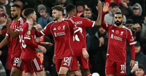 Salah hits 250th goal as Liverpool snap losing streak.webp