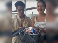 SRK's 60th bash kicks off with a star-studded picnic.webp