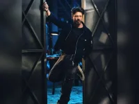 Shah Rukh Khan skips fan meet on 60th birthday due to safety concerns.webp