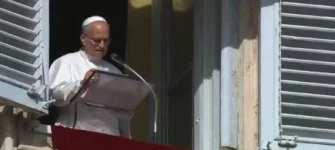 Pope Leo prays for peace in Tanzania, calls for an end to violence in Sudan.webp