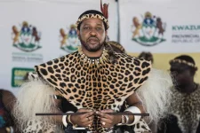Zulu king cancels speech as clan erupts over land.webp