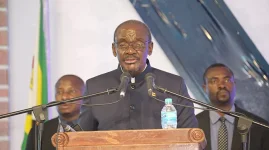 VP Mohadi emphasizes government support for entrepreneurs at Sundrive Summit.webp