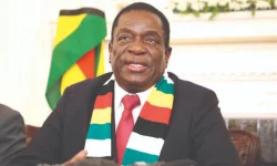 Zimbabwe public sector workers to receive double bonuses starting Friday.webp