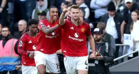 De Ligt's stoppage-time header salvages a draw for United at Spurs.webp