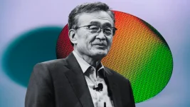 Intel Foundry trails TSMC by 1000x in 2025 revenue.webp