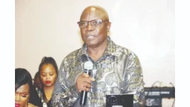 Zimbabwe's parole system aims to ease prison overcrowding.webp