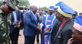 Enock Chihana meets Nkhata Bay leaders on development.webp