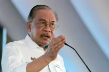 Anwar Ibrahim says he answers all opposition questions in Dewan Rakyat.webp