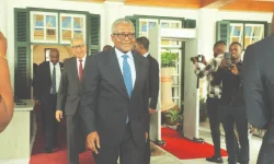 Dangote visits Zimbabwe to finalize $1B deal.webp