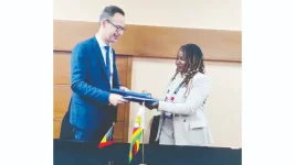 Zimbabwe seals 8 aviation deals at ICAN.webp