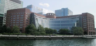 Court reviews bid to cut Planned Parenthood.webp