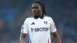 Bassey calls on Brentford to promote Fredrick.webp