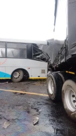 N8 bus-truck crash near Bloem kills 10.webp