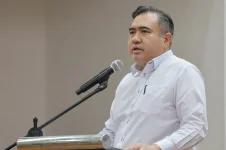 Loke denies DAP's last-minute Kemabong claim.webp