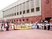 Youth unrest grows in Congress over Rahul's moves.webp