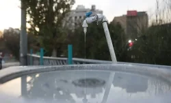 Pezeshkian to empty Tehran as Urmia Lake dies.webp